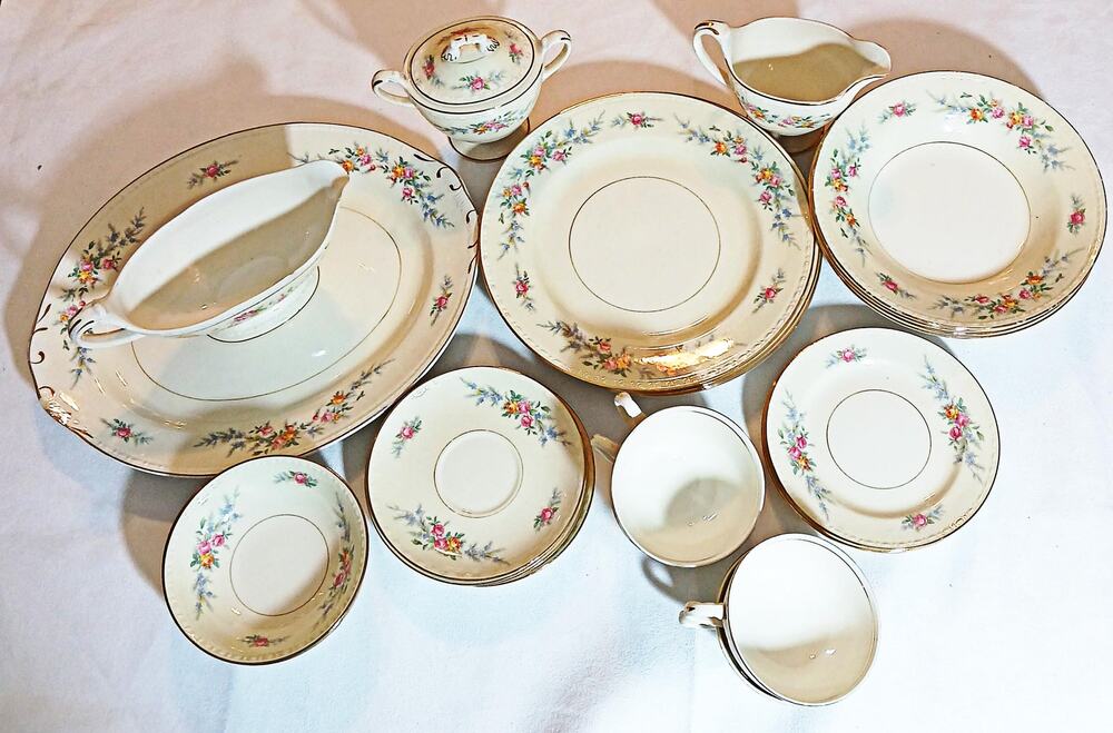 Vtg Fine China Homer Laughlin Eggshell Nautilus Ferndale 4 Person Setting 28pcs